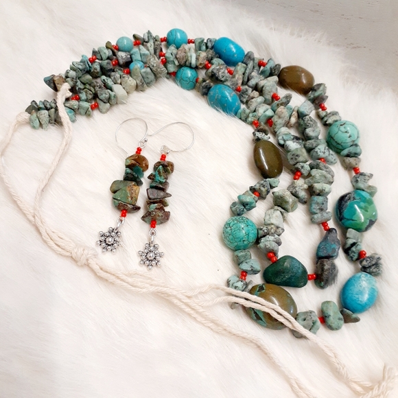 Rustic turquoise howlite Necklace and Earrings - Picture 3 of 6